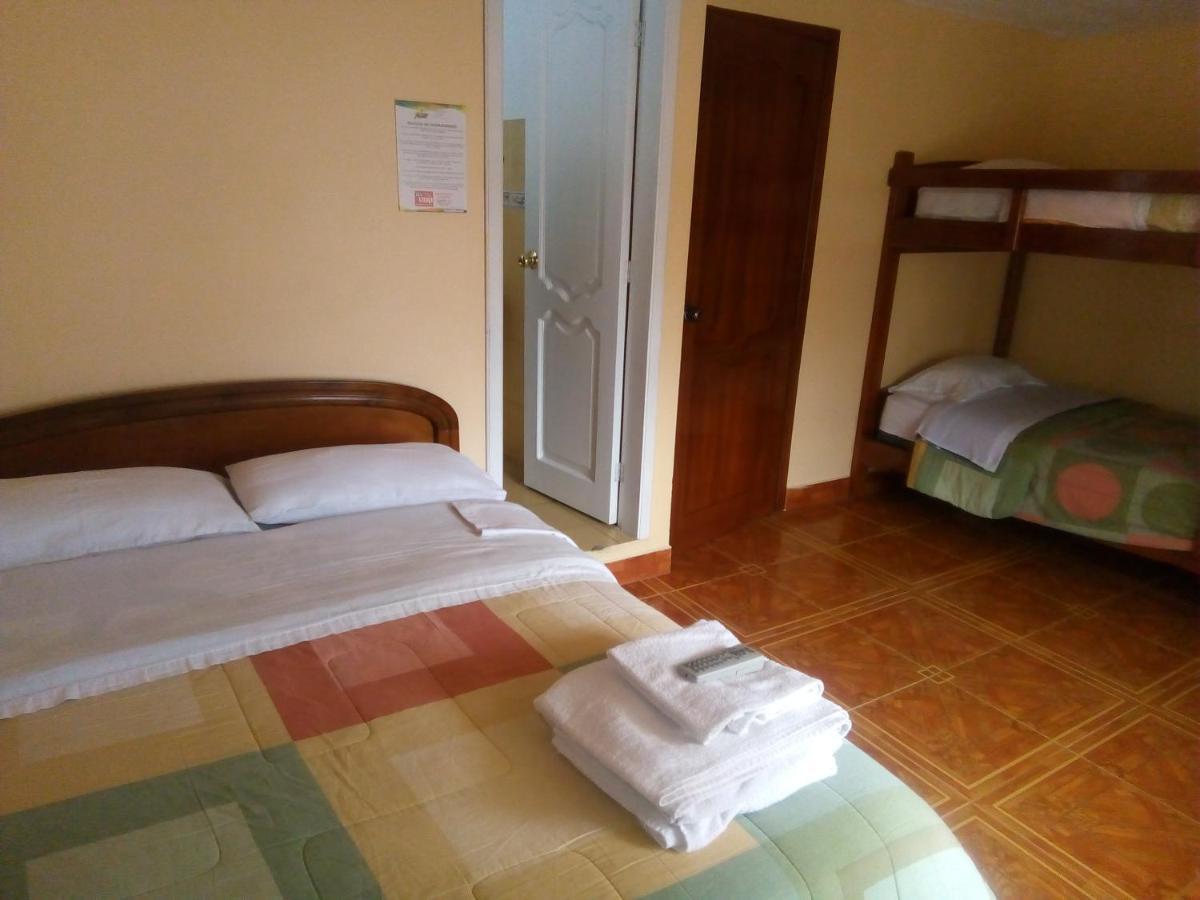 Hotel Amazonia Y Sol Banos  Luaran gambar