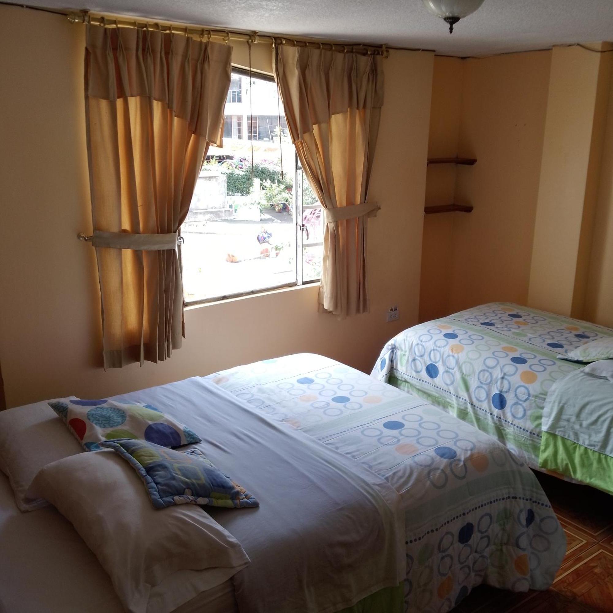 Hotel Amazonia Y Sol Banos  Luaran gambar