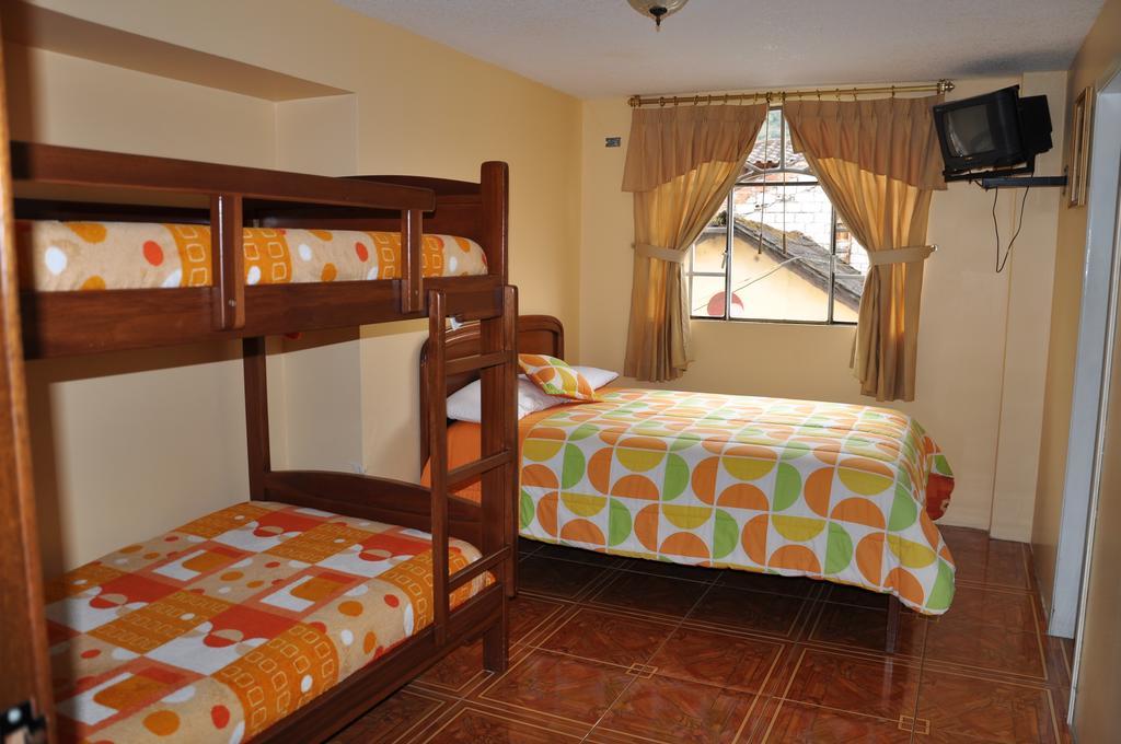 Hotel Amazonia Y Sol Banos  Luaran gambar